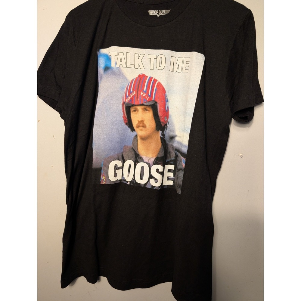 Top Gun  TALK TO ME GOOSE Mens T-Shirt M 80s Movie